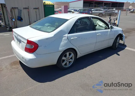 2002 Toyota Camry Le V6/Se V6/Xle V6 from USA, damaged, VIN JTDBF32K320019569